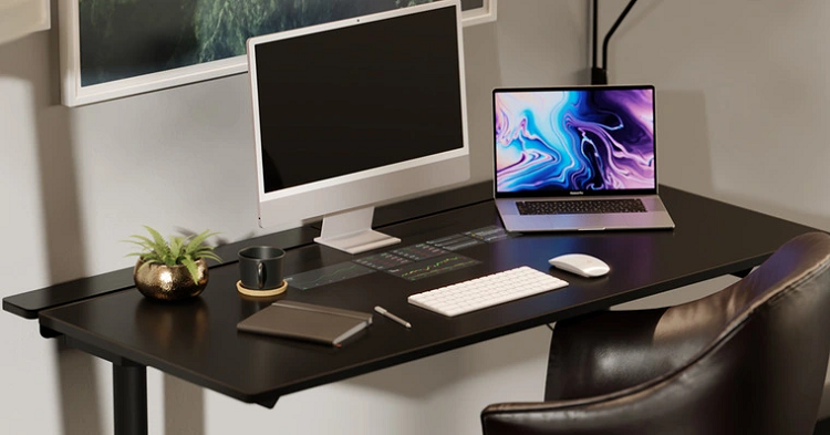 Представлен умный стол со встроенным 24-дюймовым OLED-экраном и собственной операционкой