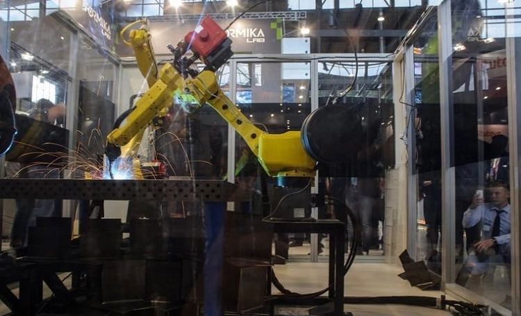 Пермские политехники представили на международной выставке уникальный промышленный 3D-принтер