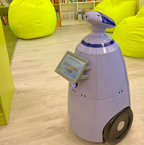 В Анабарском улусе Якутии появился робот-библиотекарь от российской компании R.BOT
