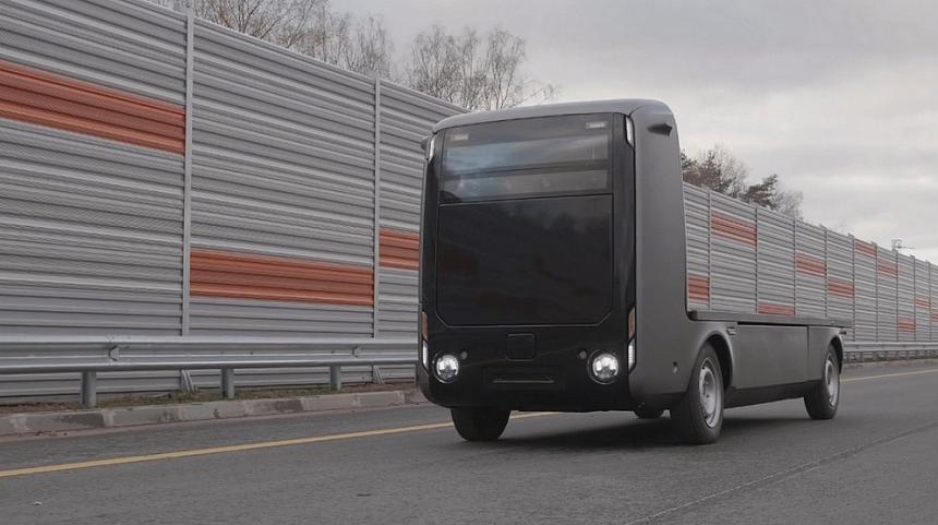 Российская компания планирует глобальные продажи самоуправляемого грузовика
