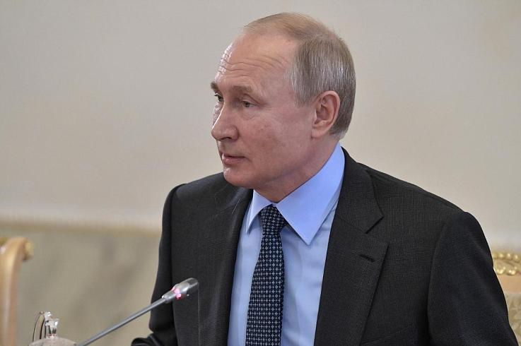 Путин поручил правительству заключить со Сбербанком, «Росатомом», «Ростехом», «Ростелекомом» и РЖД соглашения по высоким технологиям Путин поручил правительству заключить со Сбербанком, «Росатомом», «Ростехом», «Ростелекомом» и РЖД соглашения по высоким технологиям