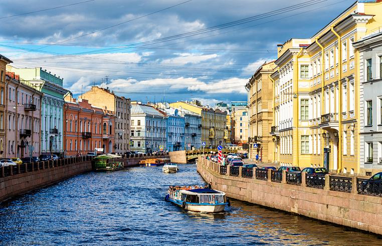 Петербург внедряет проект «Умный транспорт» Петербург внедряет проект «Умный транспорт»