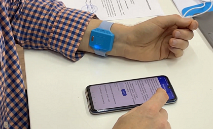 Челябинская компания создала импортозамещающий умный браслет для пациентов и медиков